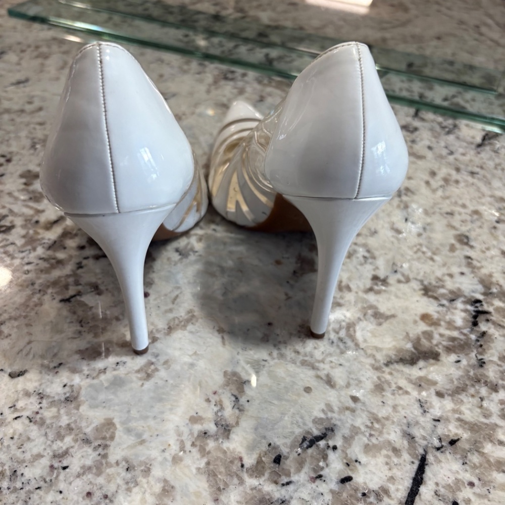 Jessica Simpson - Picture 2 of 3